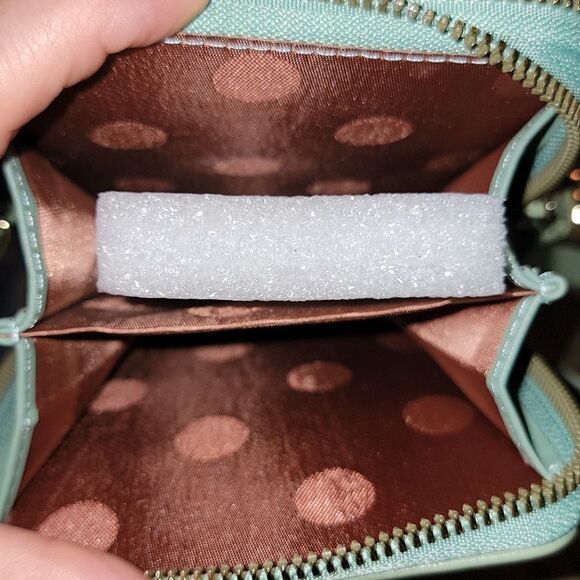 Mint green crossbody bag 3 separate compartments NWT 💚🤍 - Picture 3 of 11